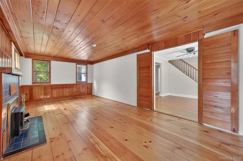 4 Knolls Road Poughkeepsie NY 12601