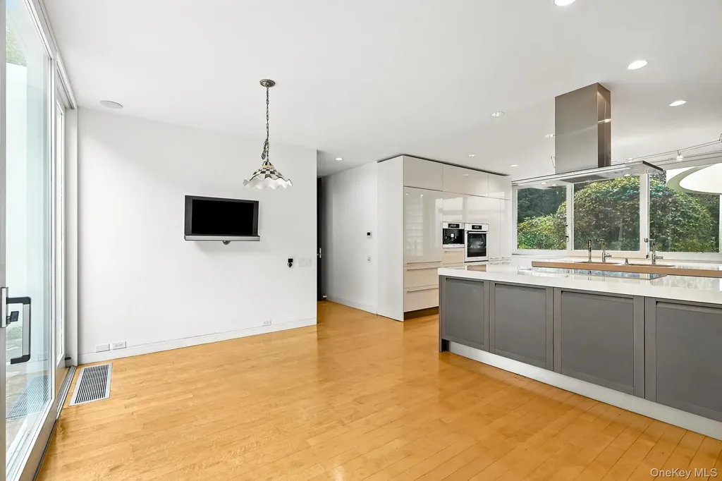 20 Bessel Lane Chappaqua NY 10514