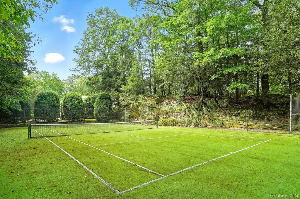 20 Bessel Lane Chappaqua NY 10514