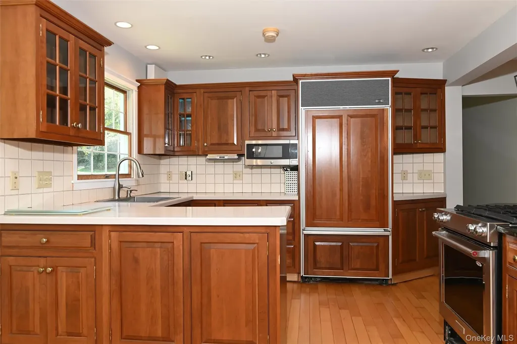 5 Watergate Drive Amawalk NY 10501