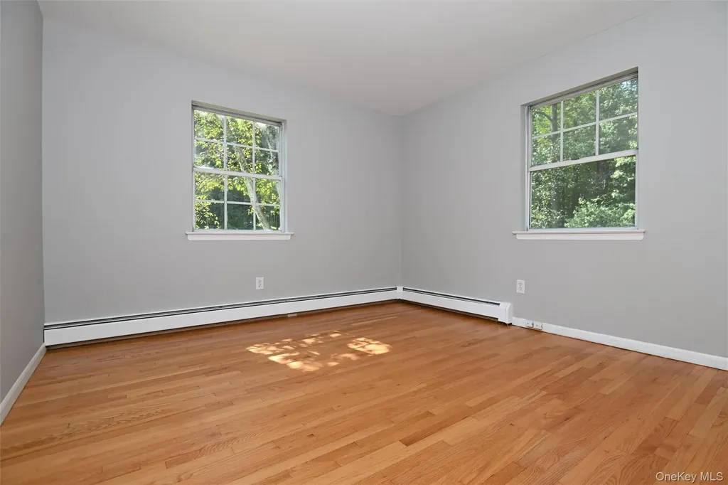 5 Watergate Drive Amawalk NY 10501