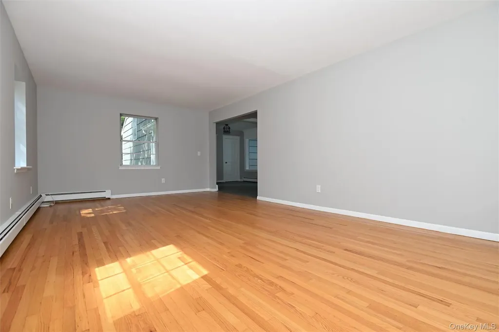 5 Watergate Drive Amawalk NY 10501