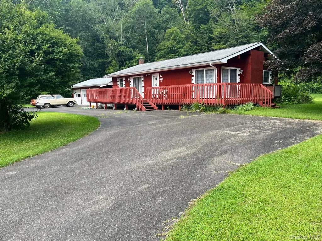 116 Nissenbaum Drive Spring Glen NY 12428