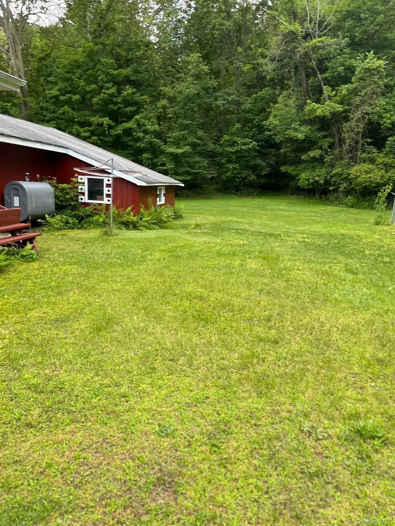 116 Nissenbaum Drive Spring Glen NY 12428
