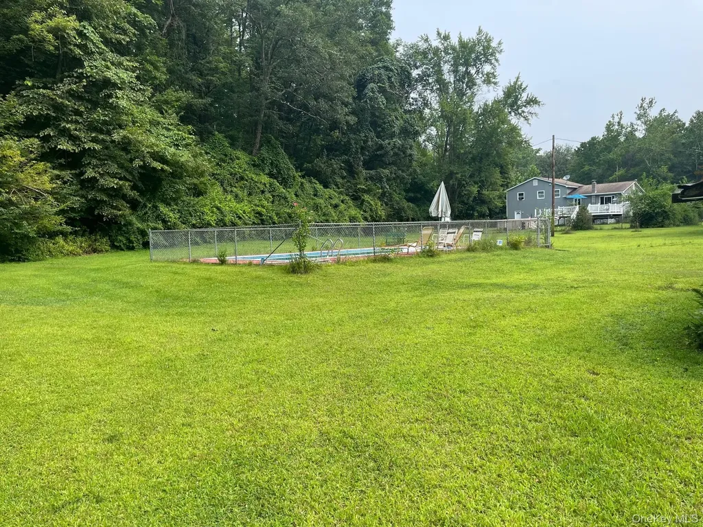 116 Nissenbaum Drive Spring Glen NY 12428