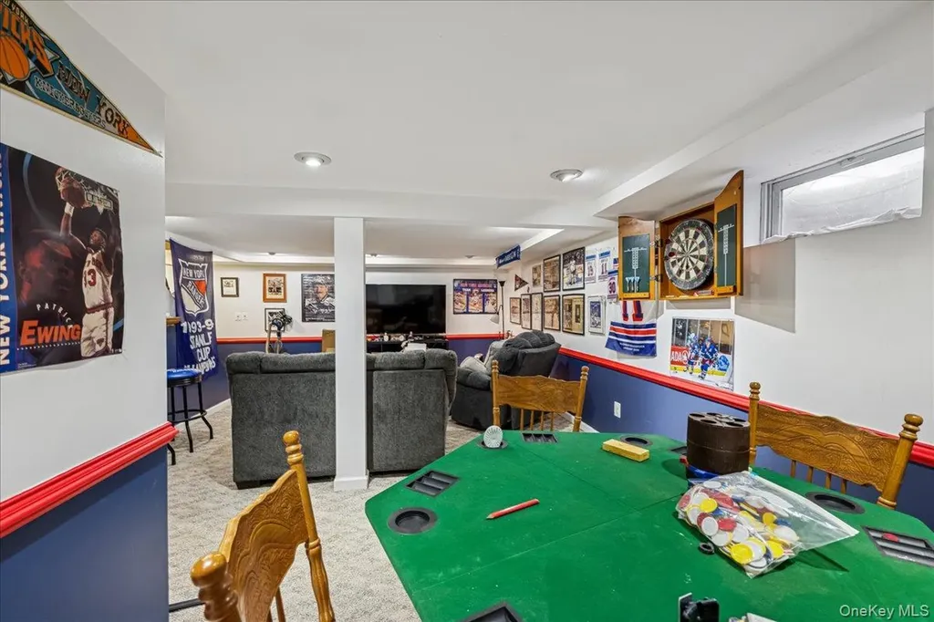 27 Mell Drive North Babylon NY 11703
