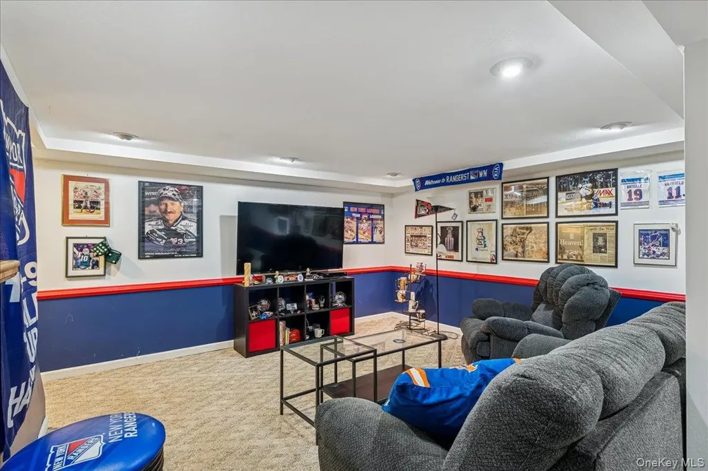 27 Mell Drive North Babylon NY 11703