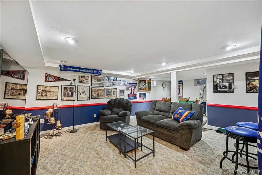 27 Mell Drive North Babylon NY 11703