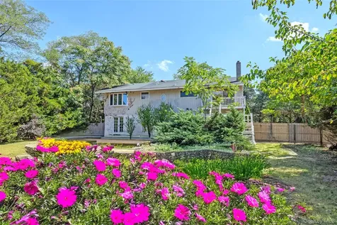 3 Beach Plum Drive Asharoken NY 11768