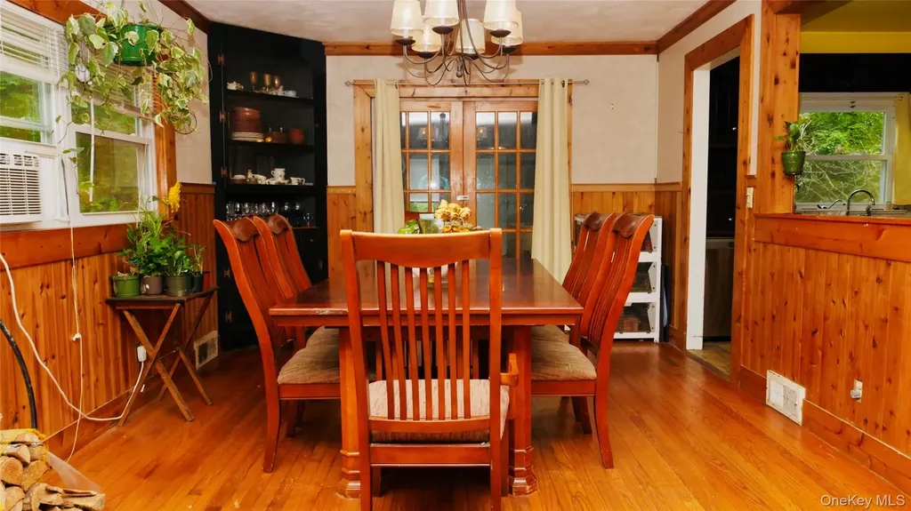 43 Cardinal Road Hyde Park NY 12538