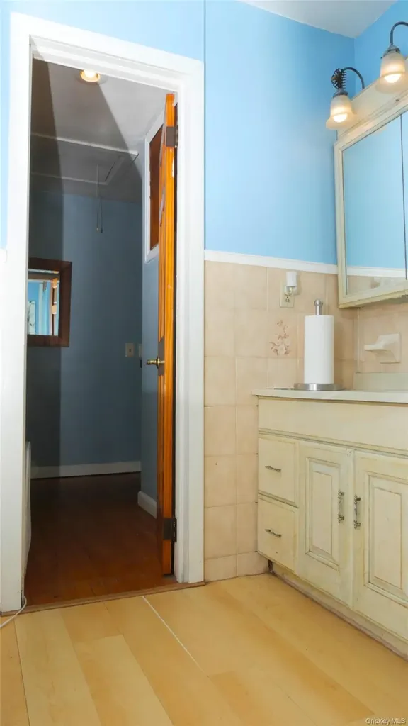 43 Cardinal Road Hyde Park NY 12538