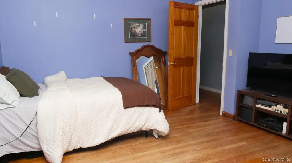 43 Cardinal Road Hyde Park NY 12538