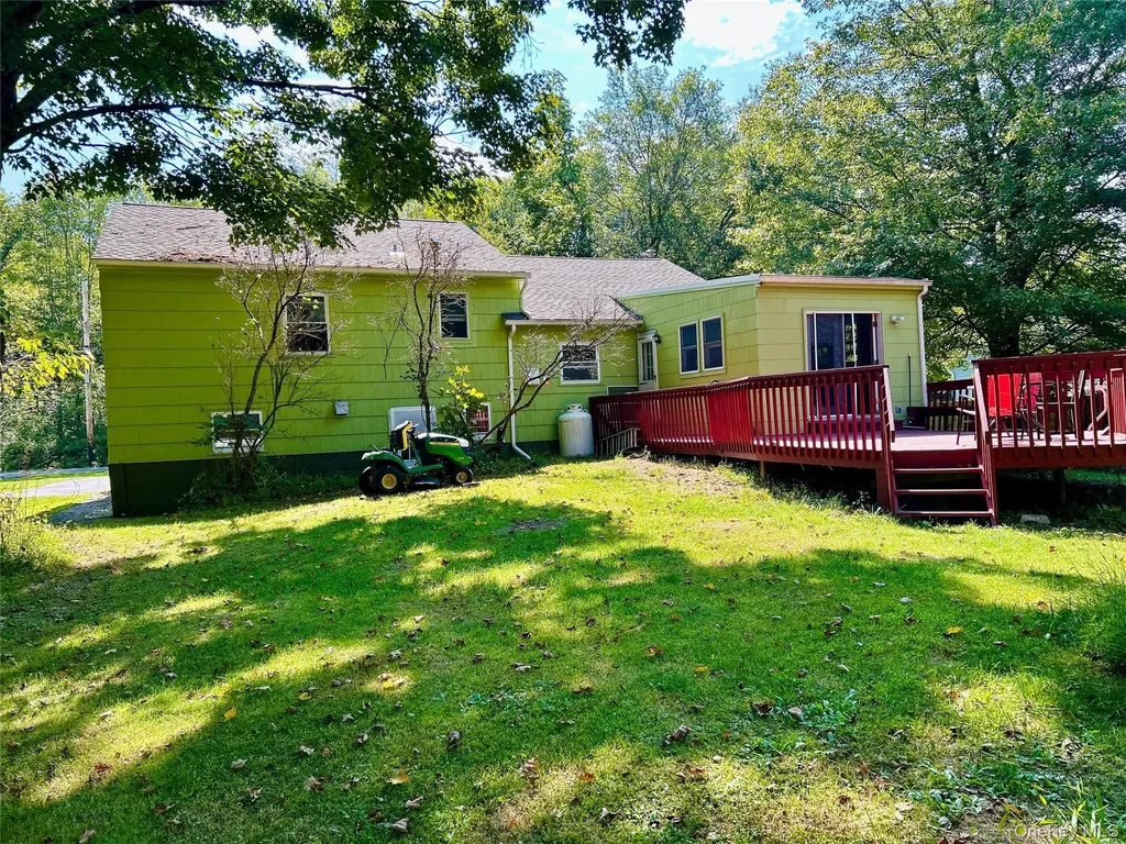43 Cardinal Road Hyde Park NY 12538
