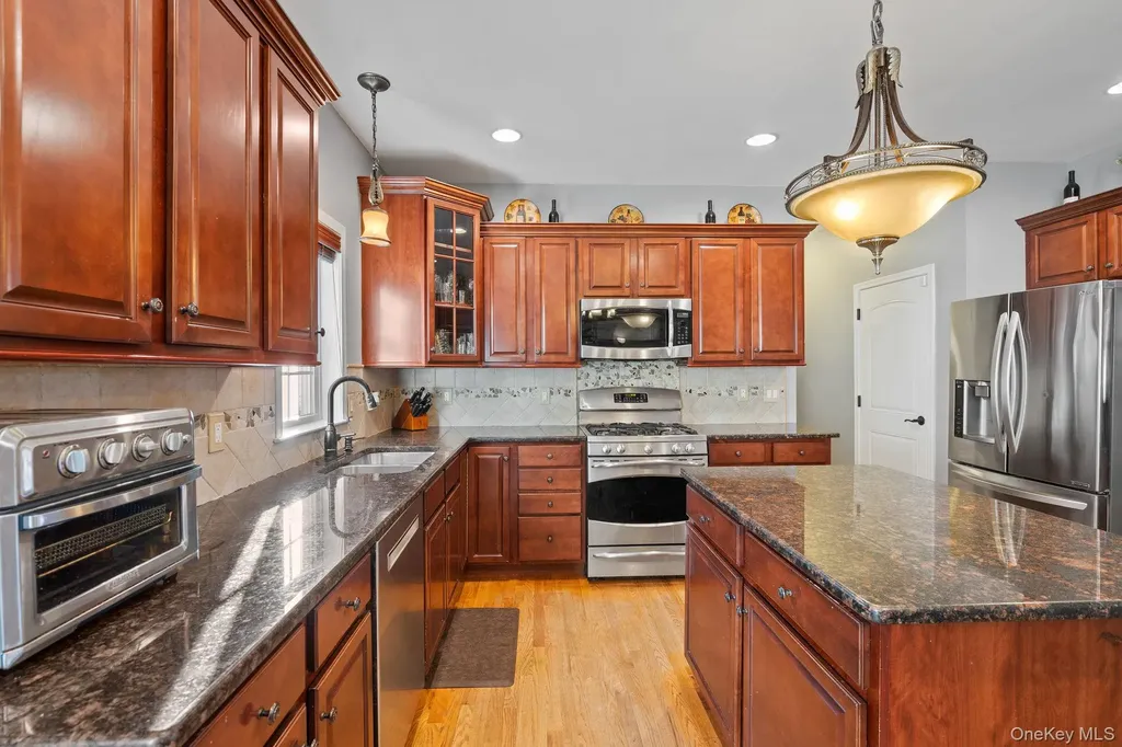 4 Makan Road Monroe NY 10950
