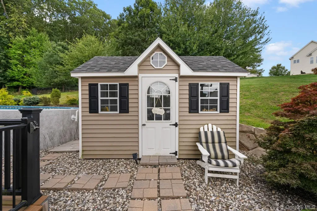 4 Makan Road Monroe NY 10950