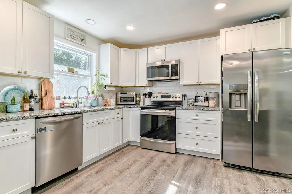 17 Pine Court Middletown NY 10941