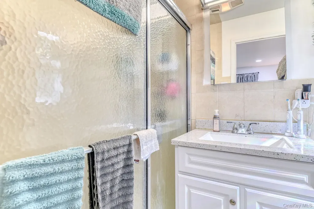 17 Pine Court Middletown NY 10941