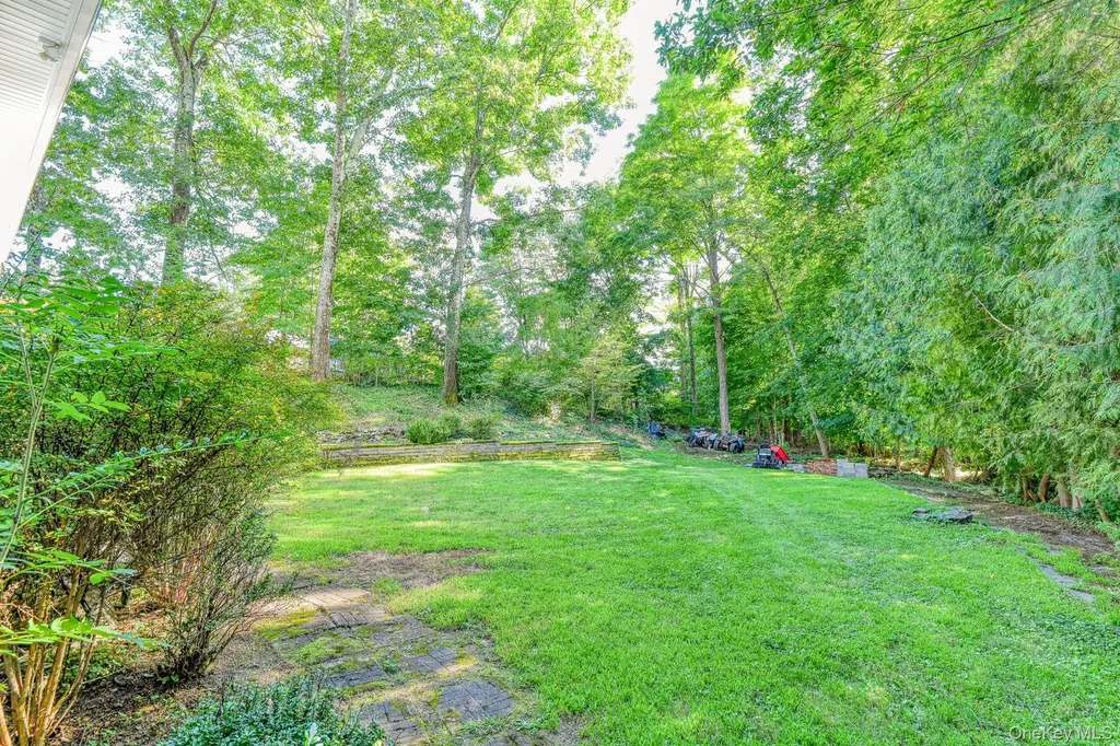 17 Pine Court Middletown NY 10941