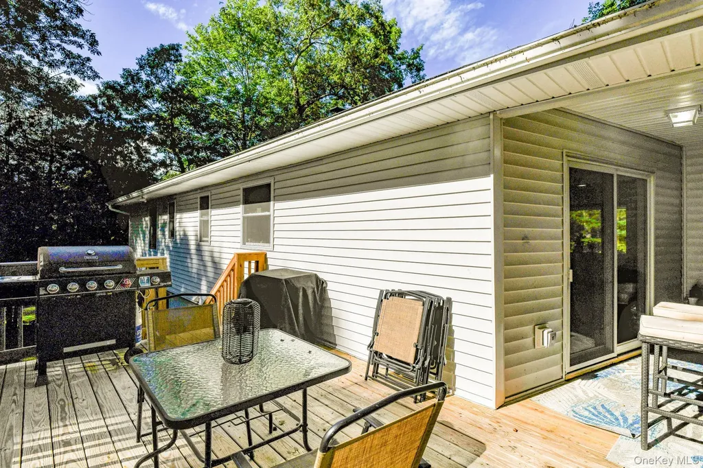 17 Pine Court Middletown NY 10941