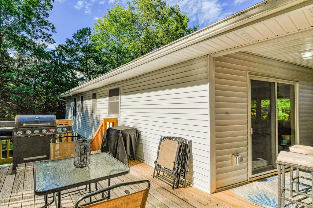 17 Pine Court Middletown NY 10941