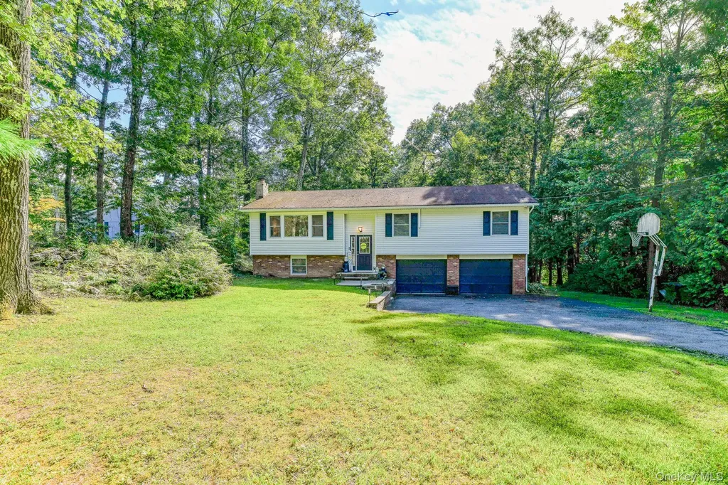 17 Pine Court Middletown NY 10941