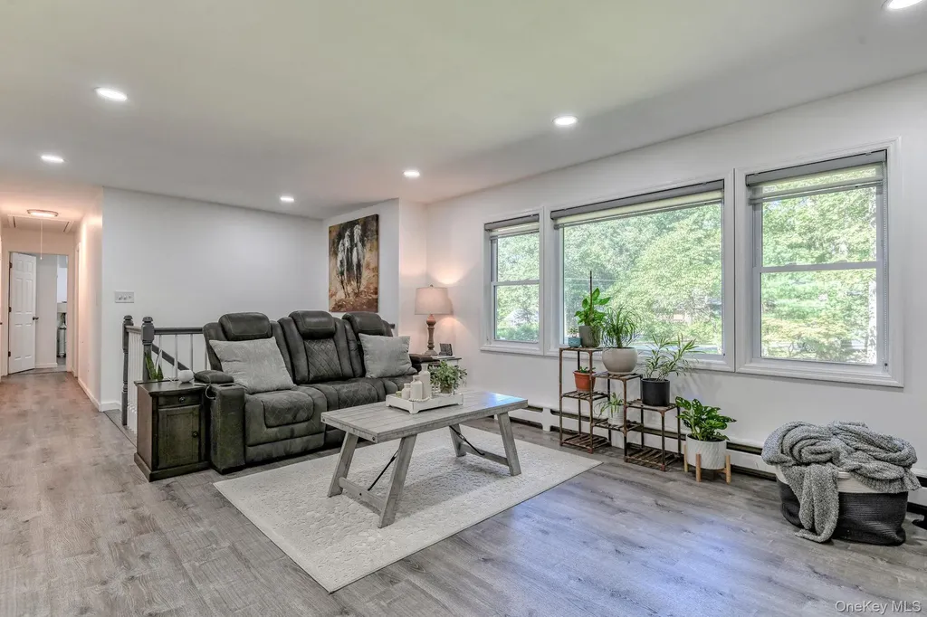 17 Pine Court Middletown NY 10941