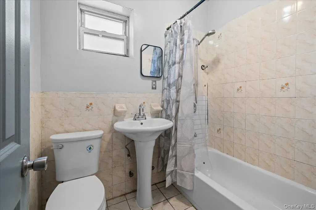 124 Grove Street Brooklyn NY 11221