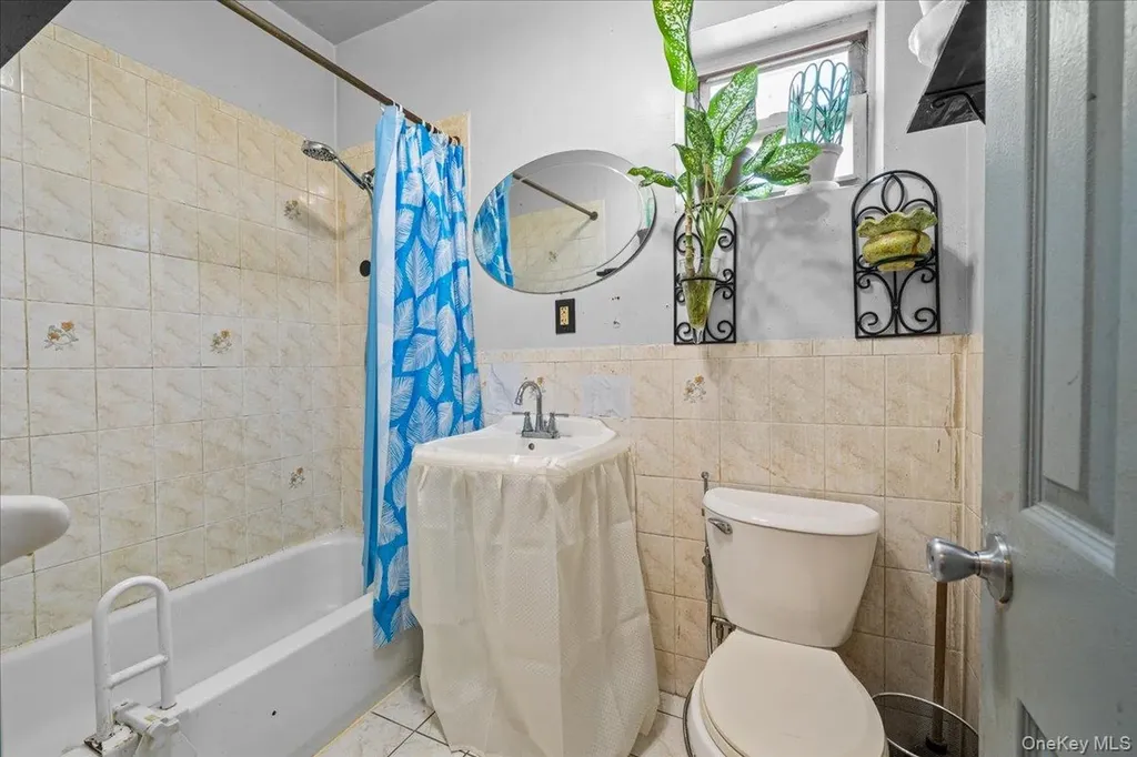 124 Grove Street Brooklyn NY 11221