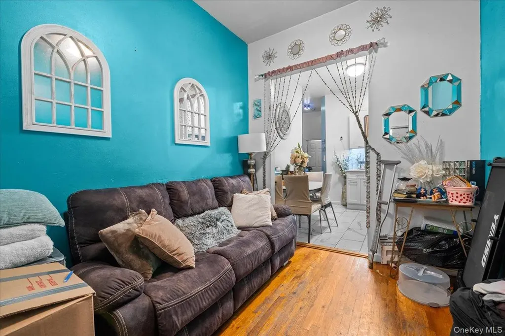 124 Grove Street Brooklyn NY 11221