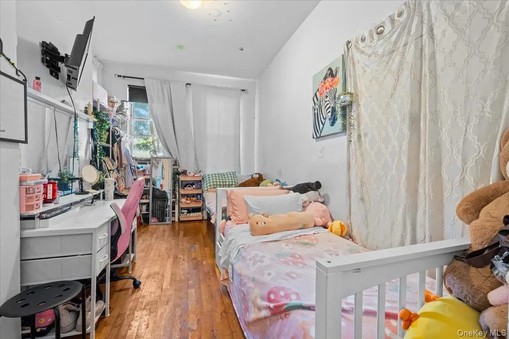 124 Grove Street Brooklyn NY 11221