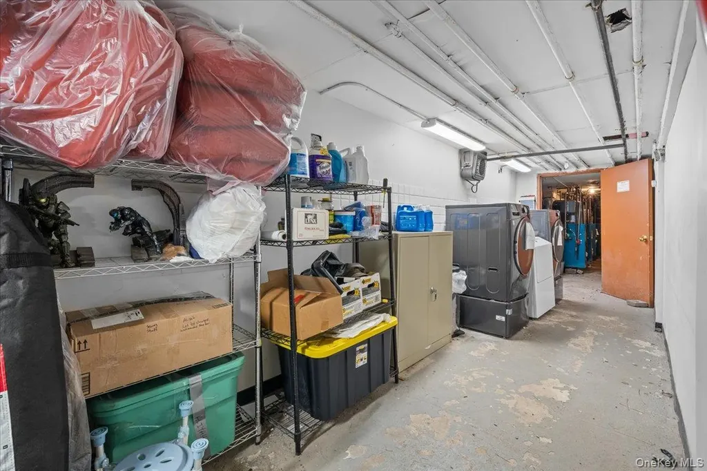 124 Grove Street Brooklyn NY 11221