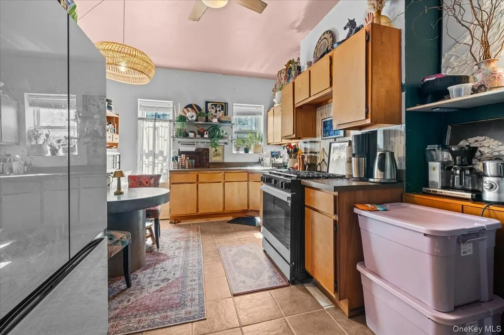 124 Grove Street Brooklyn NY 11221