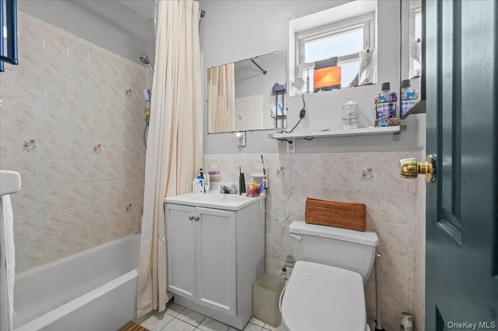 124 Grove Street Brooklyn NY 11221
