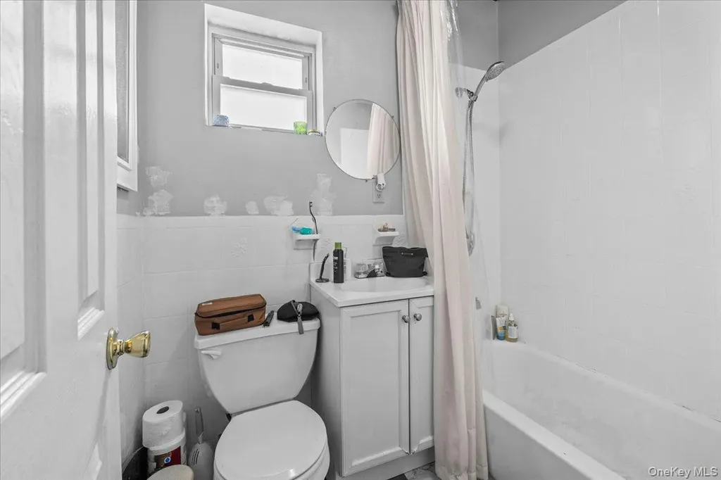 124 Grove Street Brooklyn NY 11221