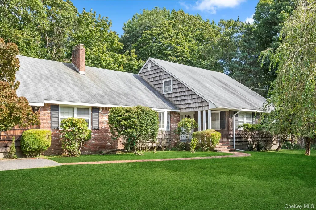 275 Durkee Lane East Patchogue NY 11772