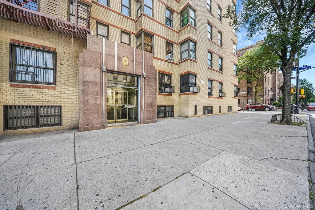 860 Grand Concourse Bronx NY 10451