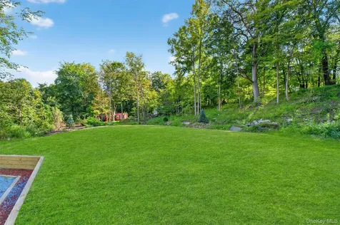 2091 Maple Avenue Cortlandt Manor NY 10567