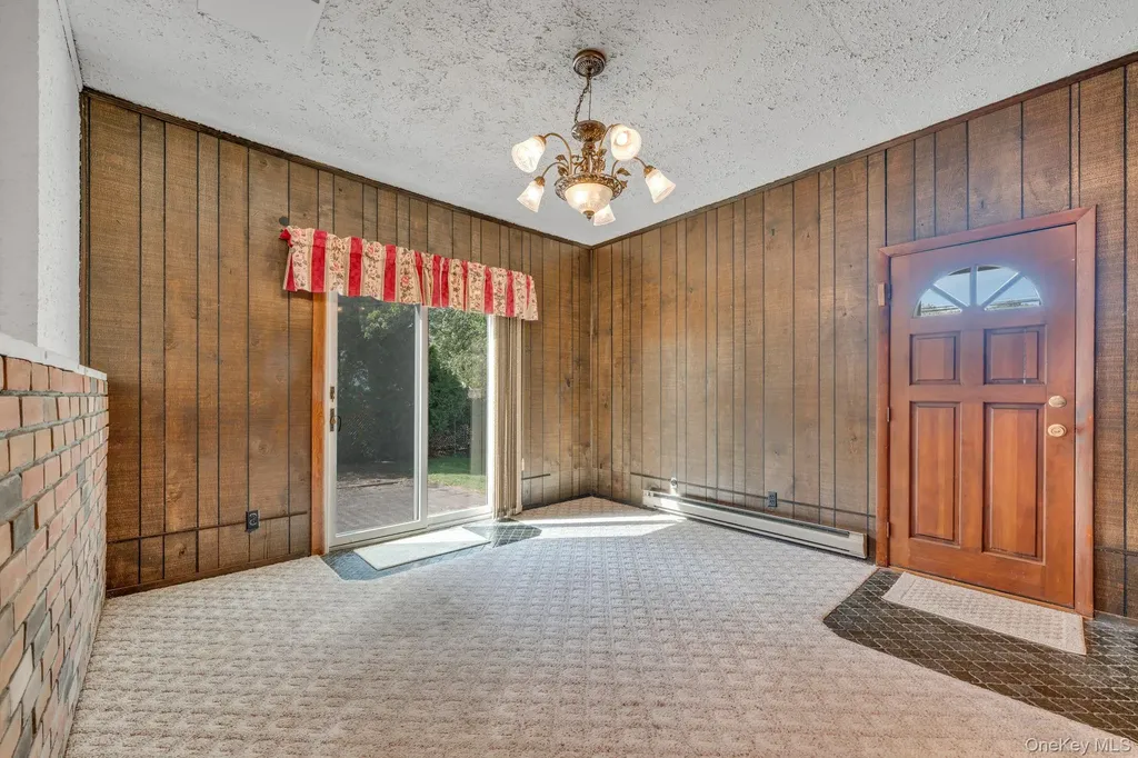 362 W Woodside Avenue Patchogue NY 11772