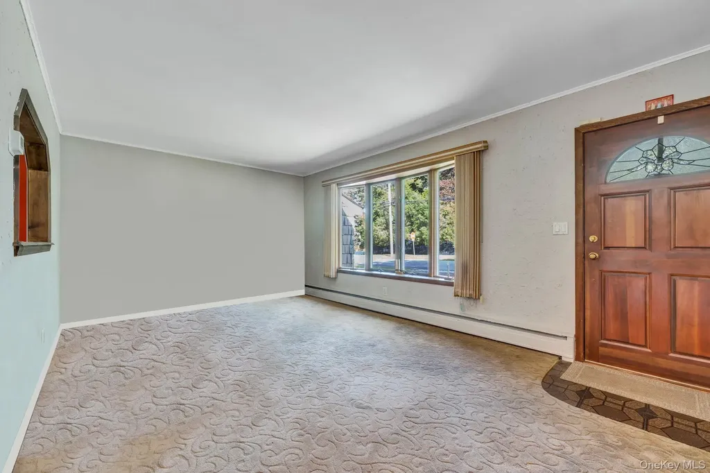362 W Woodside Avenue Patchogue NY 11772