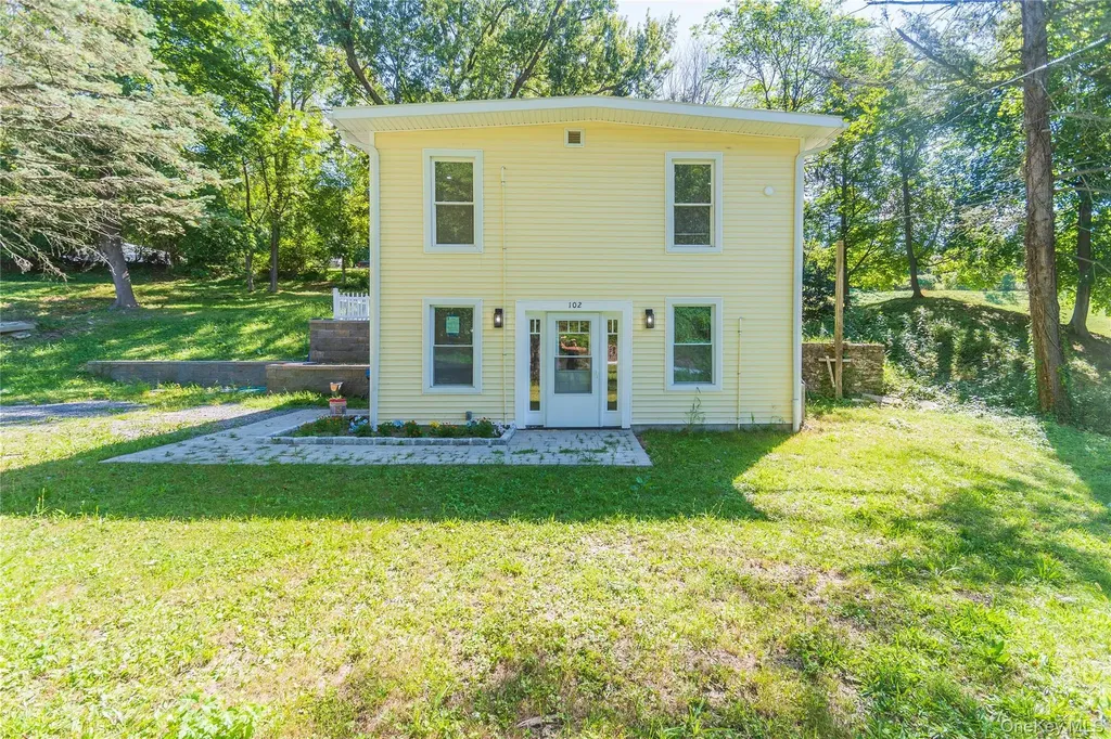 102 Dowling Street Newburgh NY 12550