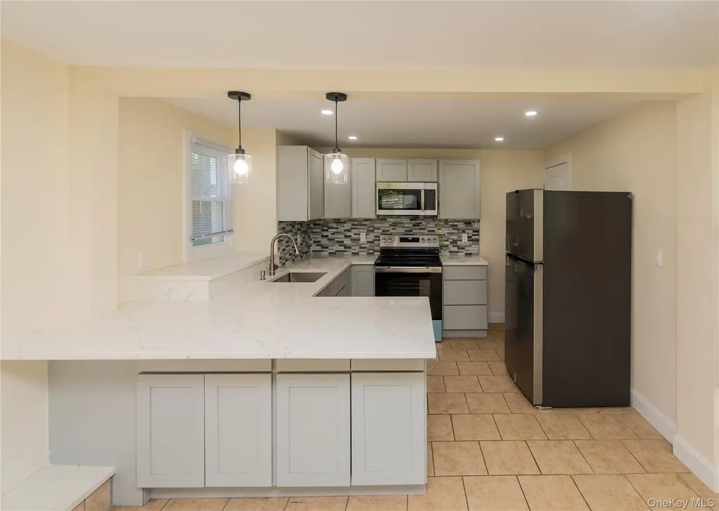 102 Dowling Street Newburgh NY 12550