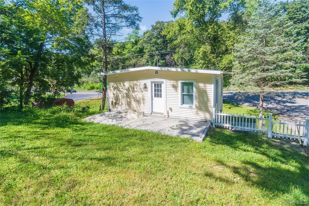 102 Dowling Street Newburgh NY 12550