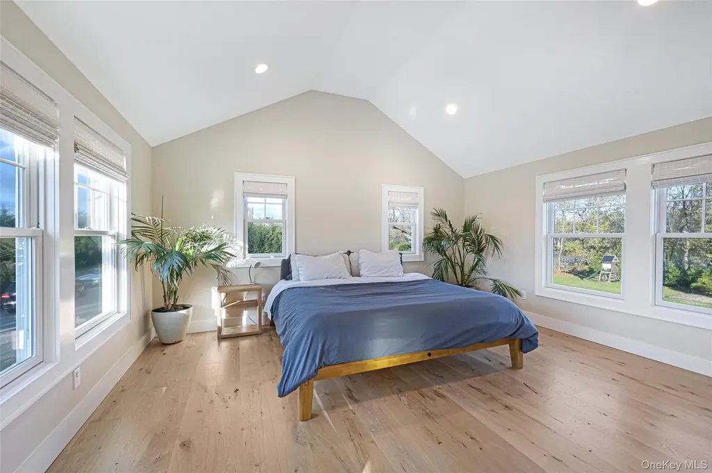 148 Montauk Highway Westhampton NY 11977
