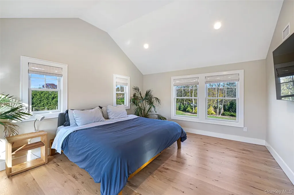 148 Montauk Highway Westhampton NY 11977