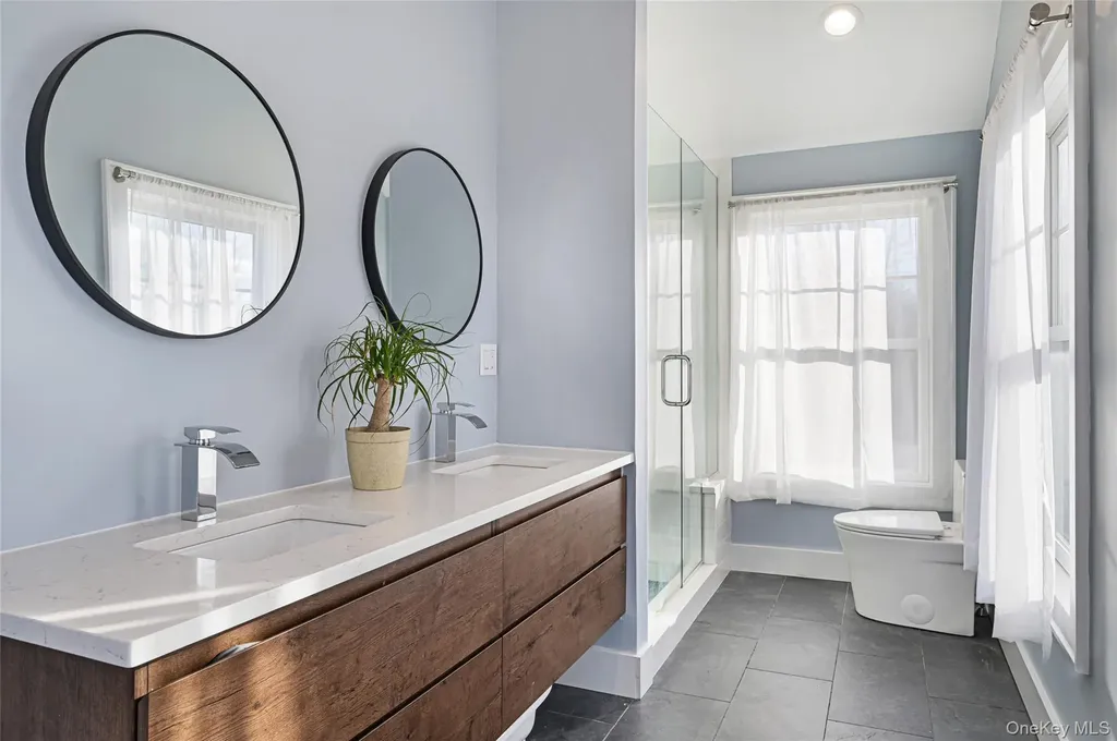 148 Montauk Highway Westhampton NY 11977