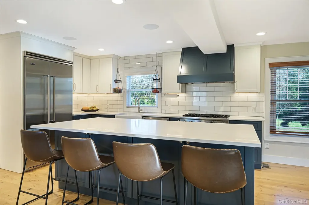 148 Montauk Highway Westhampton NY 11977