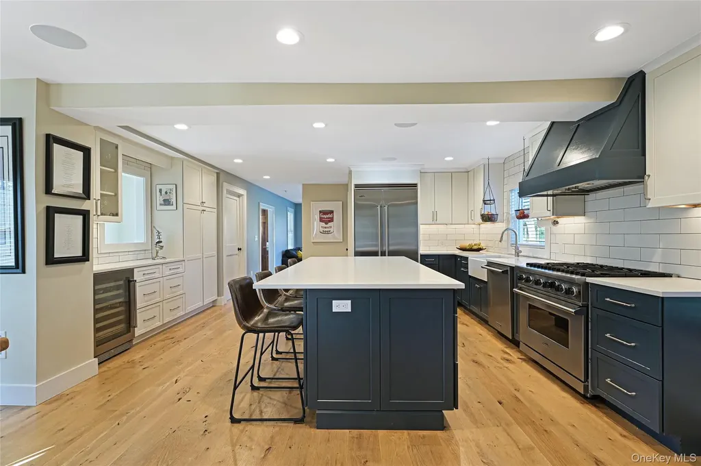 148 Montauk Highway Westhampton NY 11977