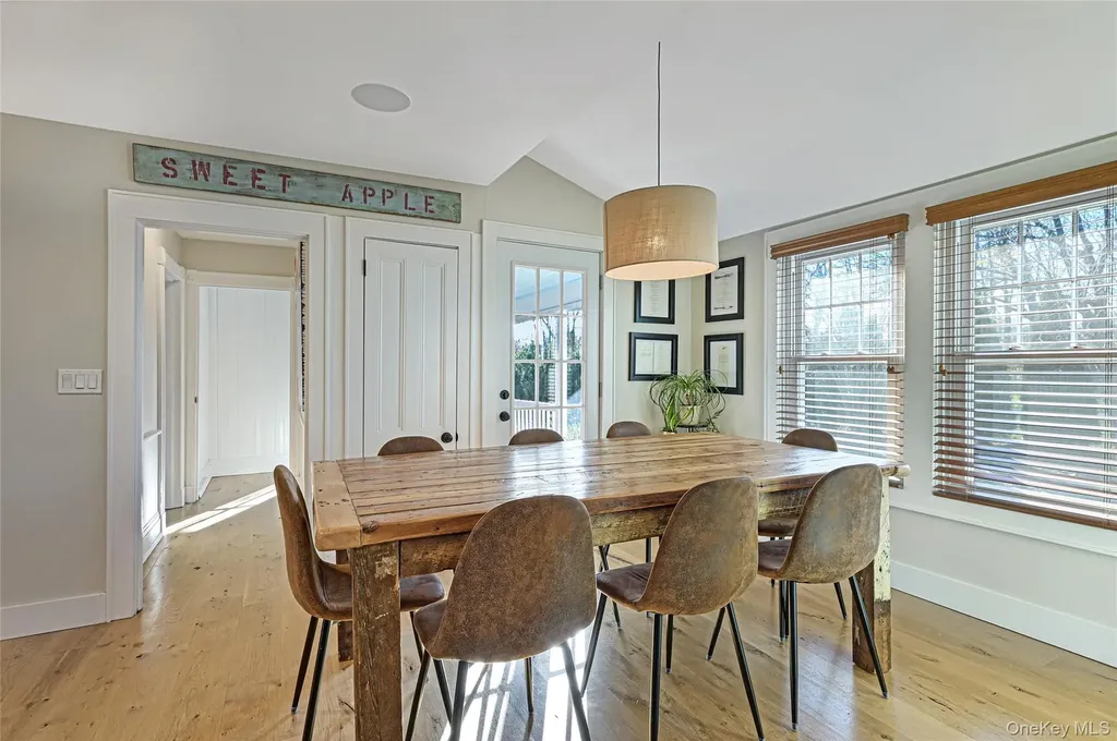 148 Montauk Highway Westhampton NY 11977