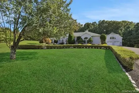14 Far Horizons Drive Newburgh NY 12550