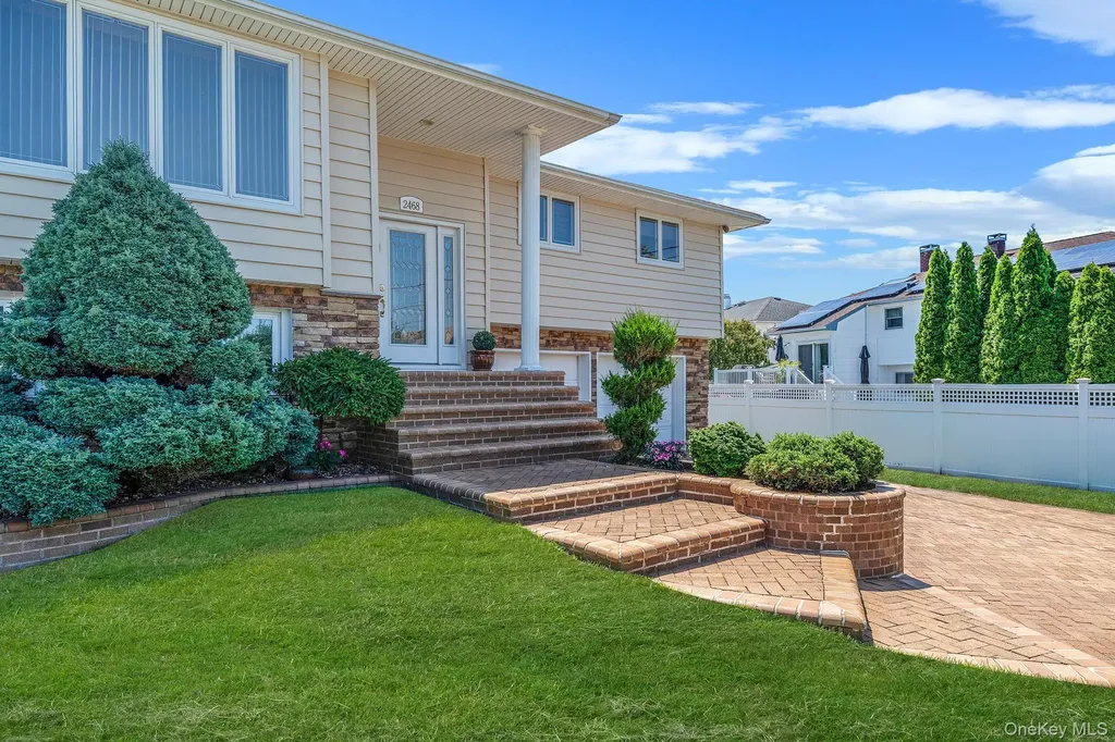 2468 Riviera Lane Bellmore NY 11710